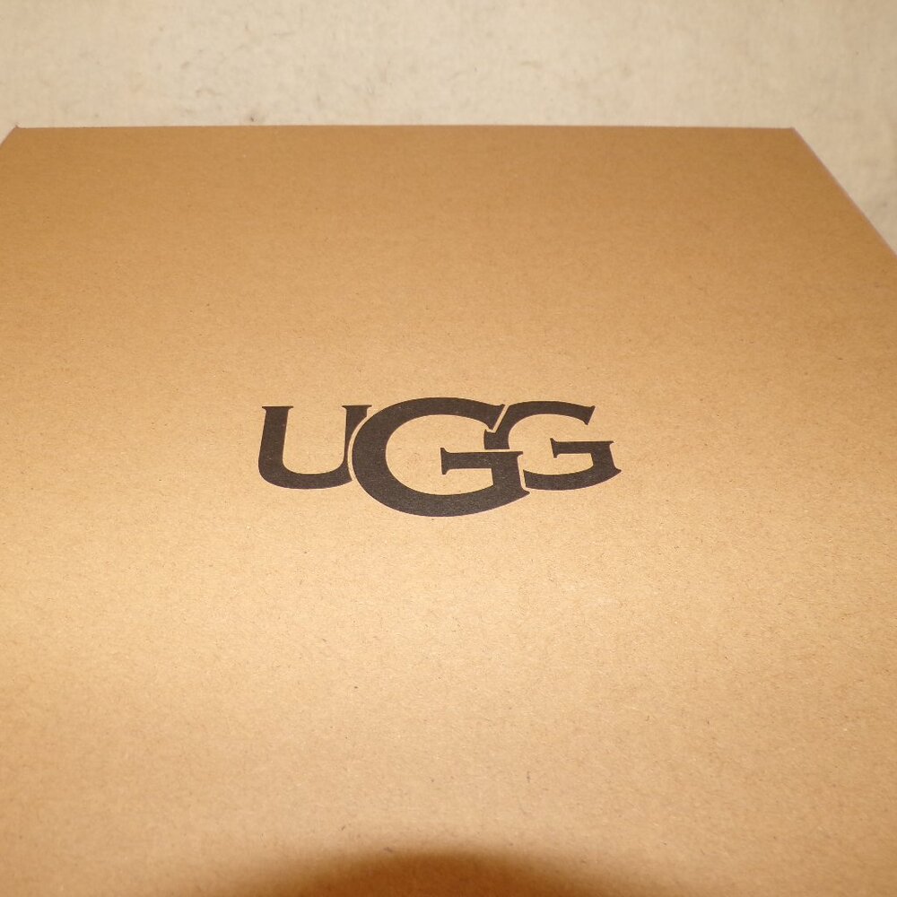 UGG NEUMEL X BLACK LEATHER ANKLE BOOTS WOMEN'S SIZE US 7.5 NEW IN BOX - Picture 2 of 7